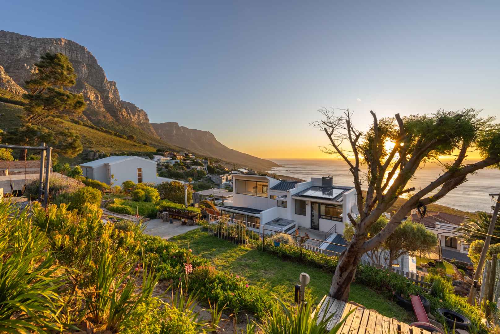 6 Bedroom Property for Sale in Camps Bay Western Cape